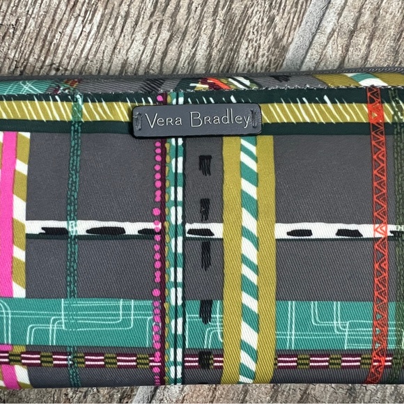 Vera Bradley RFID Protection Wallet Wristlet, Midtown Print, Women’s Accessories - Picture 2 of 8